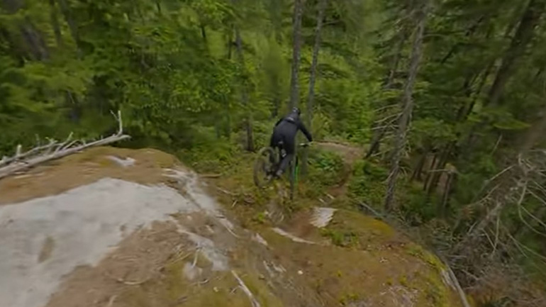 Καταπληκτικό fpv βίντεο με Mountain Bike σε δάσος